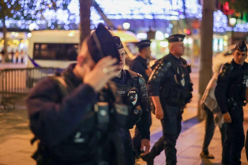 Governo francês mantém 45.000 polícias e guardas mobilizados para esta noite