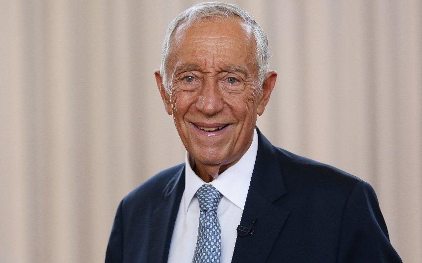 Marcelo Rebelo de Sousa desmaia e está a ser transportado para o hospital