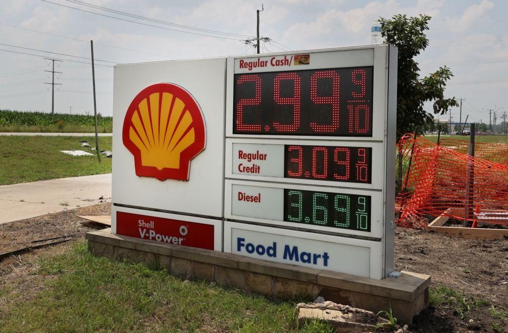 Shell considera irresponsável reduzir petróleo porque renováveis não avançam
