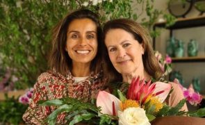 Mónica Jardim chora a morte da mãe