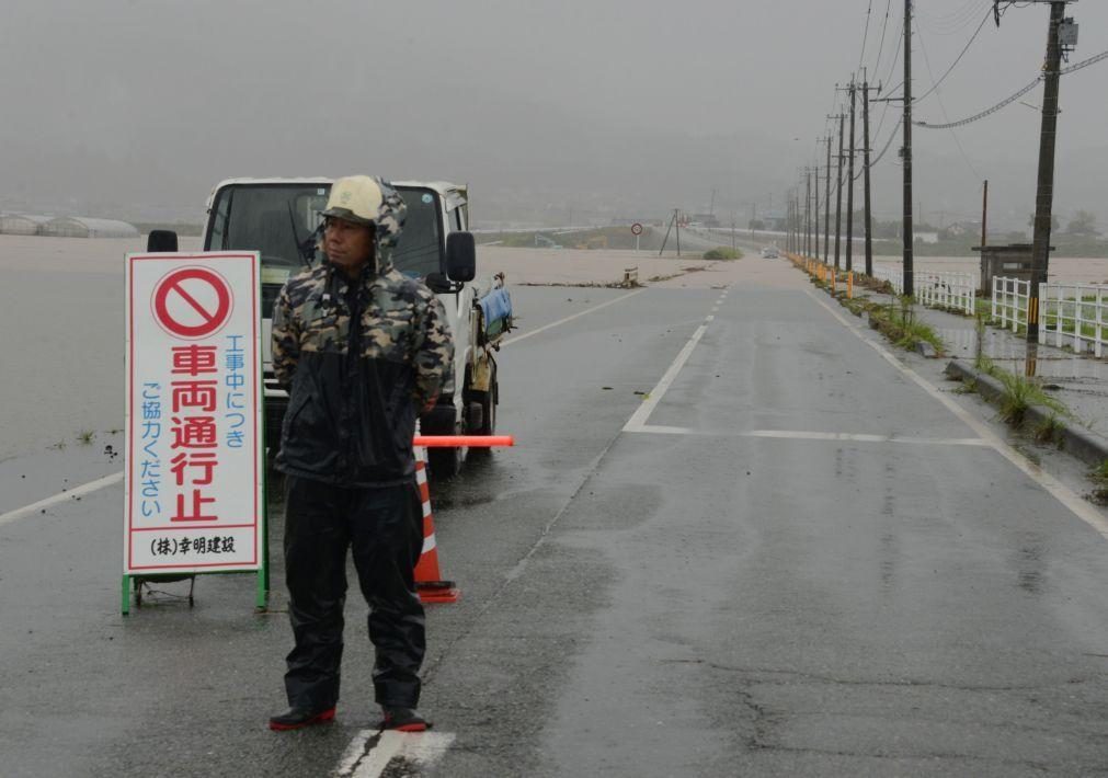 Autoridades japonesas ordenam retirada de cerca de 200 mil pessoas devido à chuva no oeste do país