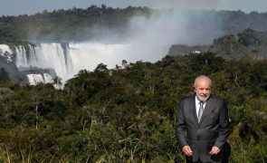 Lula convoca países da Amazónia a unirem-se em defesa da reserva natural