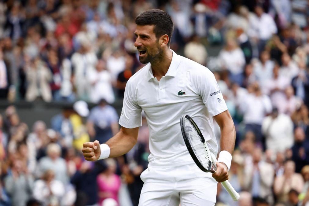 Djokovic apura-se para as meias-finais de Wimbledon: pela 12.ª vez na carreira