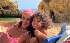 Rita Pereira Que ternura! Atriz leva filho para gravações dos 'Morangos com Açúcar'