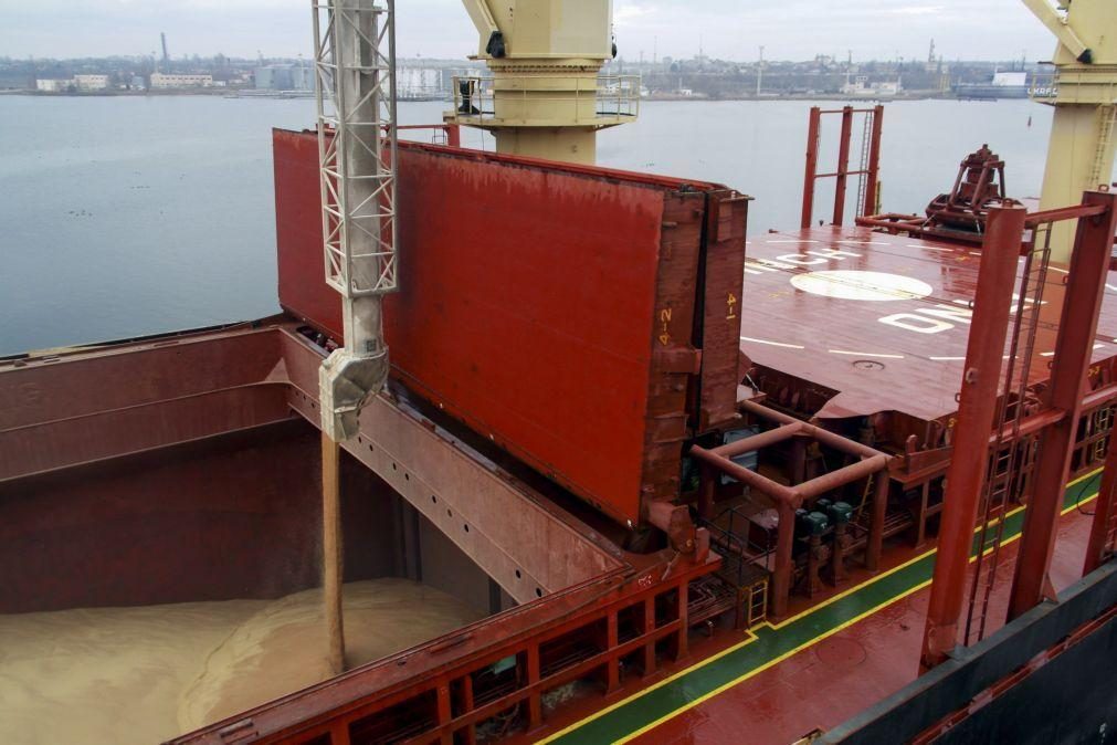 Rússia suspende acordo de exportação de cereais pelo Mar Negro