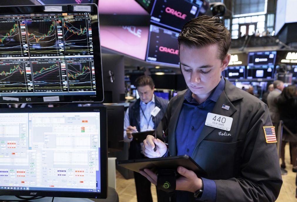 Wall Street começa semana em alta graças a otimismo com época de resultados