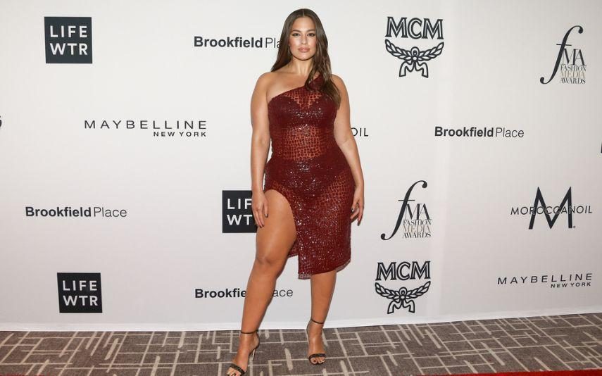 Ashley Graham - “Gordinha” mais famosa do mundo pediu Barbie com celulite e revela traumas por causa da boneca