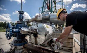 Brasil aumenta investimento na exploração de petróleo apesar de promessas na transição energética