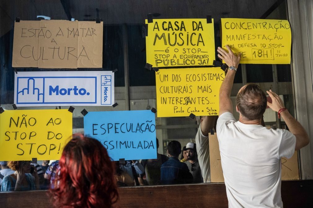 Câmara do Porto denuncia retirada de selos no Stop e avança com queixa ao MP