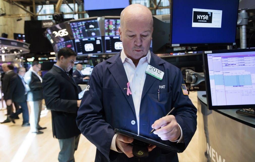 Wall Street fecha em alta e índice Dow Jones regista 12.ª subida consecutiva