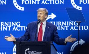 Trump favorito à nomeação republicana apesar dos casos judiciais -- sondagem