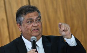 Ministro da Justiça brasileiro critica operação policial que matou dez pessoas