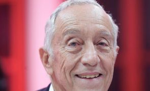 Marcelo Rebelo De Sousa Cumprimenta o Papa Francisco de forma caricata e Herman José já fez paródia!