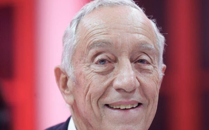 Marcelo Rebelo De Sousa Cumprimenta o Papa Francisco de forma caricata e Herman José já fez paródia!