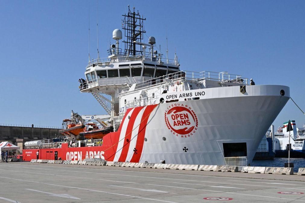 ONG resgata 24 migrantes e alerta para outros 100 em perigo no Mediterrâneo
