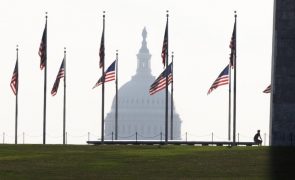 Edifícios do Senado encerrados após relatos de atirador na zona do Capitólio em Washington