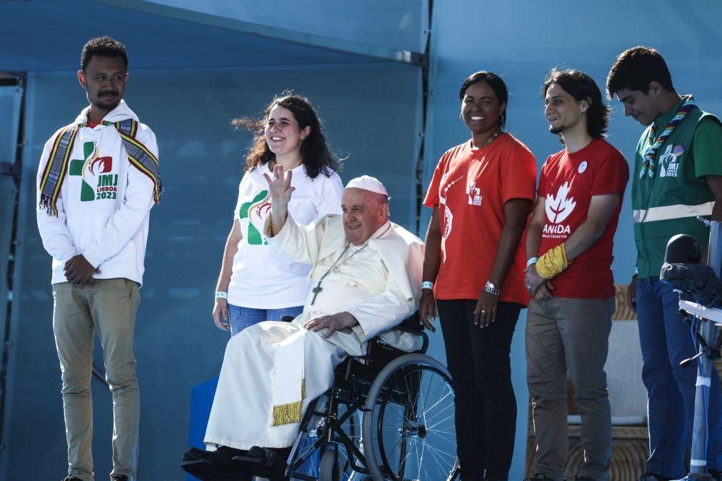 Papa pede aos jovens para não se deixarem enganar pelas ilusões do mundo virtual