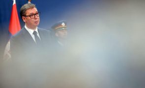 Presidente da Sérvia ignora sanções dos EUA a líderes sérvios bósnios e admite consequências