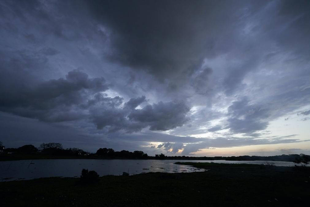 Previsão do tempo aponta mais nuvens e menos calor