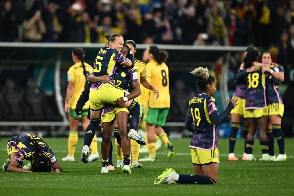 Mundial feminino: França goleia, Colômbia pela primeira vez nos 'quartos'