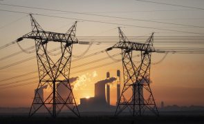 África do Sul aprova desmembramento da estatal elétrica Eskom