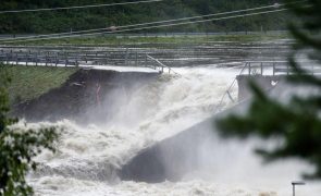 Barragem na Noruega em rutura parcial após dias de chuva torrencial e cheias