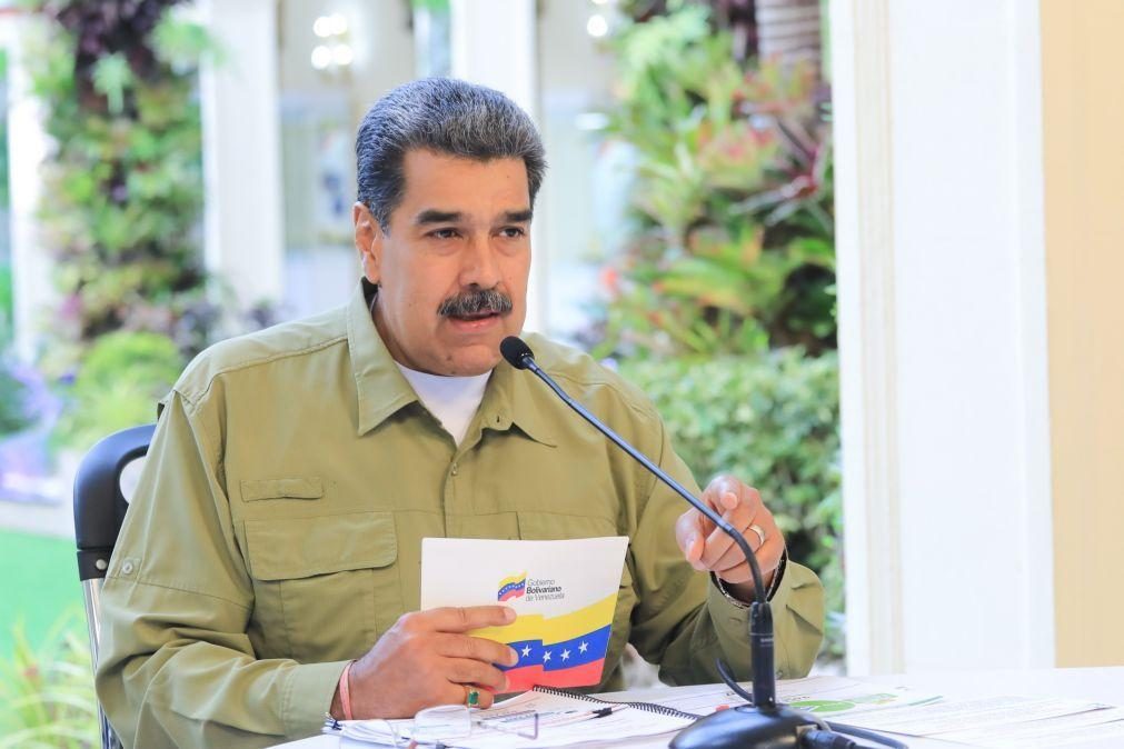 Presidente da Venezuela promete aplicar no setor social ativos retidos no Novo Banco