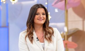 Maria Botelho Moniz  Adia casamento por causa da gravidez