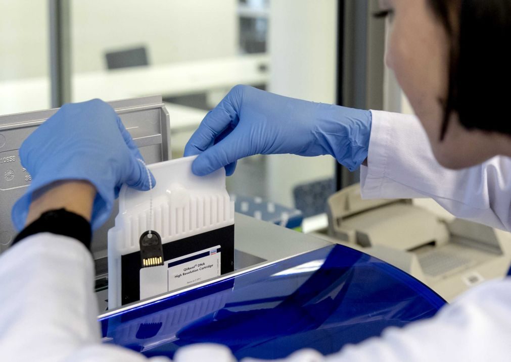 Cientistas tentam pela primeira vez alterar o ADN num doente vivo