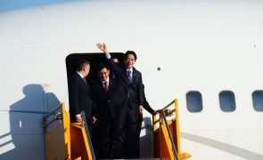 China lança manobras militares em torno de Taiwan, ilha condena exercícios