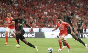 Benfica vence Estrela e consegue primeiro triunfo na I Liga