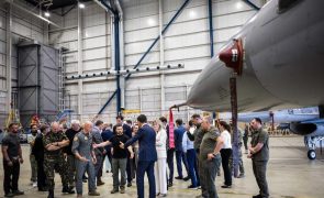 Países Baixos e Dinamarca vão entregar aviões F-16 à Ucrânia