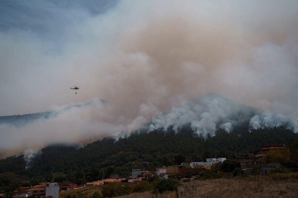 Incêndio em Tenerife atinge já 12 municípios da ilha espanhola