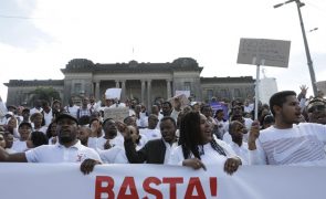 Médicos moçambicanos anunciam interrupção da greve para dar espaço ao diálogo