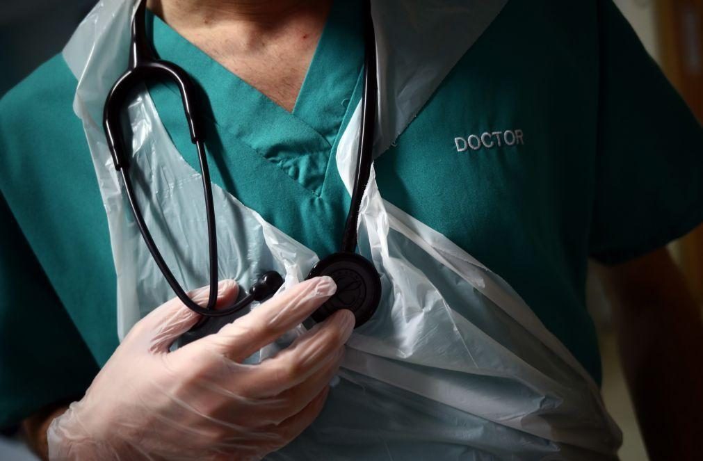 Governo aprova versão final de decreto que reconhece formação médica no estrangeiro