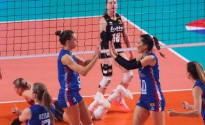 Sérvia e Turquia vencem grupos a caminho dos 'oitavos' do Europeu feminino de voleibol