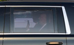 Donald Trump entrega-se às autoridades da Geórgia