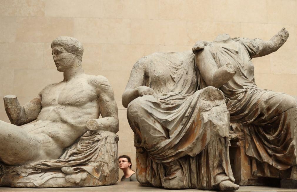 Diretor do Museu Britânico demite-se na sequência do roubo de peças da instituição