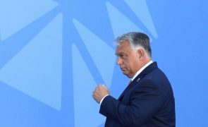 Orbán critica Bruxelas e pede aliança de direita para vencer eleições europeias