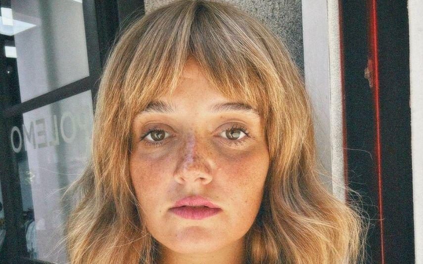 Carolina Deslandes É surpreendida pelo namorado em dia de aniversário: