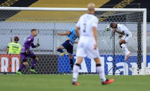 Vitória de Guimarães vence na estreia de Paulo Turra e é líder isolado provisoriamente