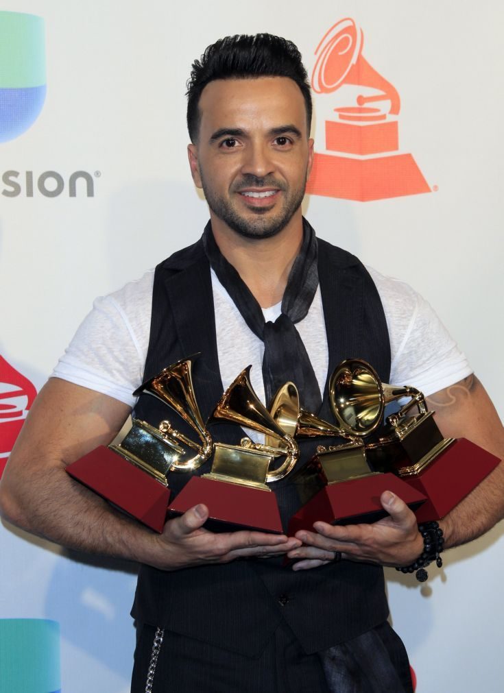 Grammy Latino rendem-se ao fenómeno de «Despacito» que conquista quatro galardões