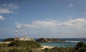 Japão cancela lançamento de foguetão devido ao mau tempo