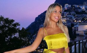 April Ivy Assume novo namorado... e há fotos!