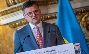 Ucrânia rejeita negociar com Putin e acusa-o de matar líder do grupo Wagner