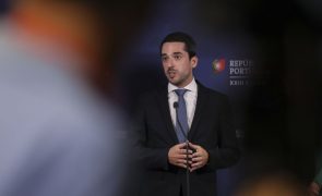 PS considera indecorosa comparação de medidas da habitação às de Salazar