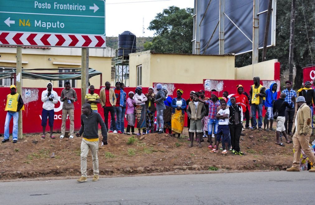 Patrões moçambicanos defendem congelamento de aumentos salariais e do 13.º mês