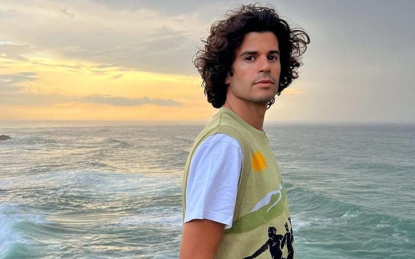 Ff Sem trabalho como ator na televisão atira: