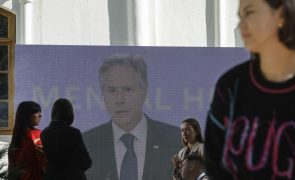 Blinken anuncia em Kiev novo pacote de ajuda de mil milhões de dólares