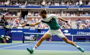 Medvedev apura-se para as 'meias' do US Open pela quarta vez